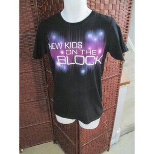 2011 New Kids On The Block Concert Tour T Shirt Adult Small NKOTB Band Tee